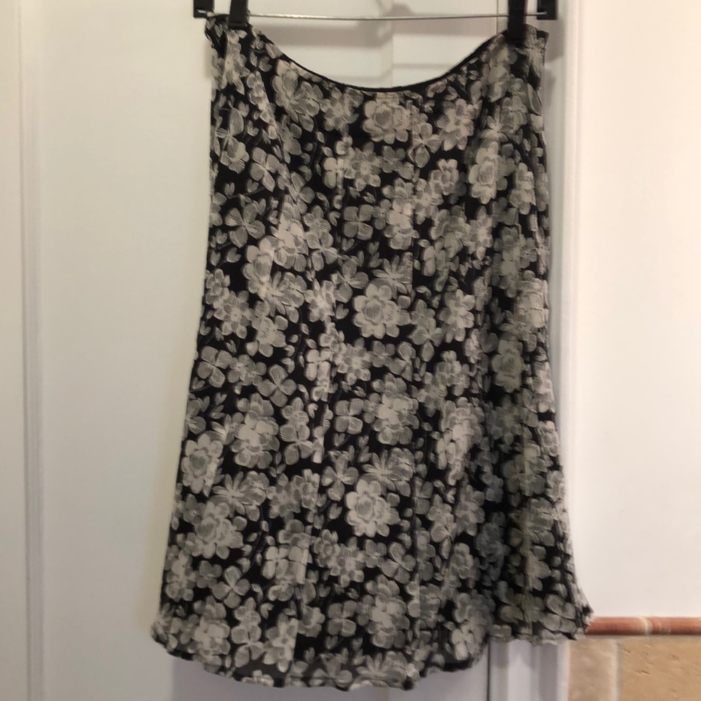 Black and white swing floral skirt